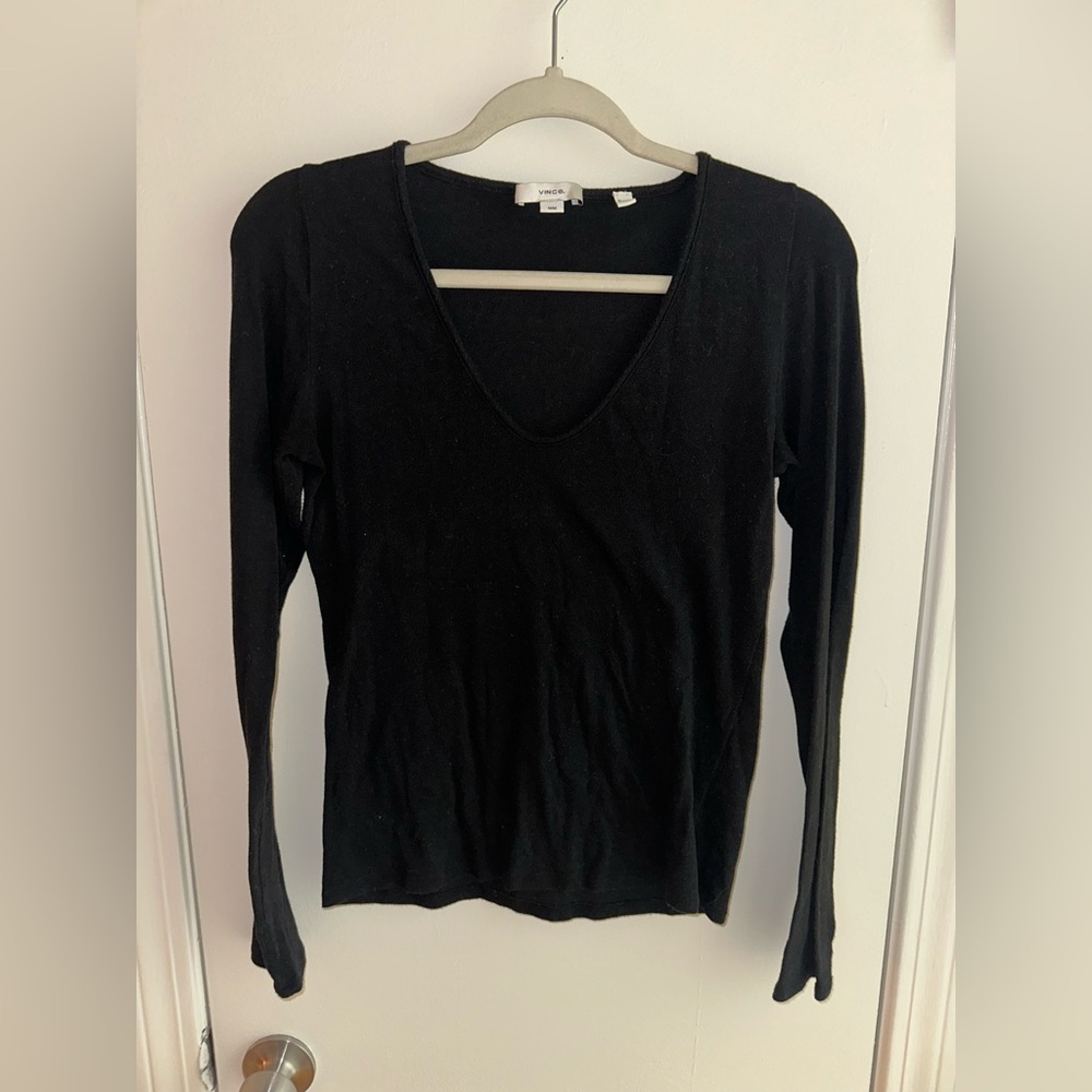 VINCE Black V-Neck Long Sleeve Blouse